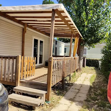Holiday home Confortable A Avec Piscine Partagee Vias