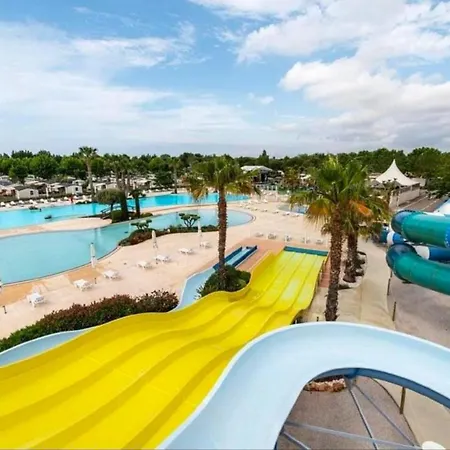 Confortable A Avec Piscine Partagee Holiday home